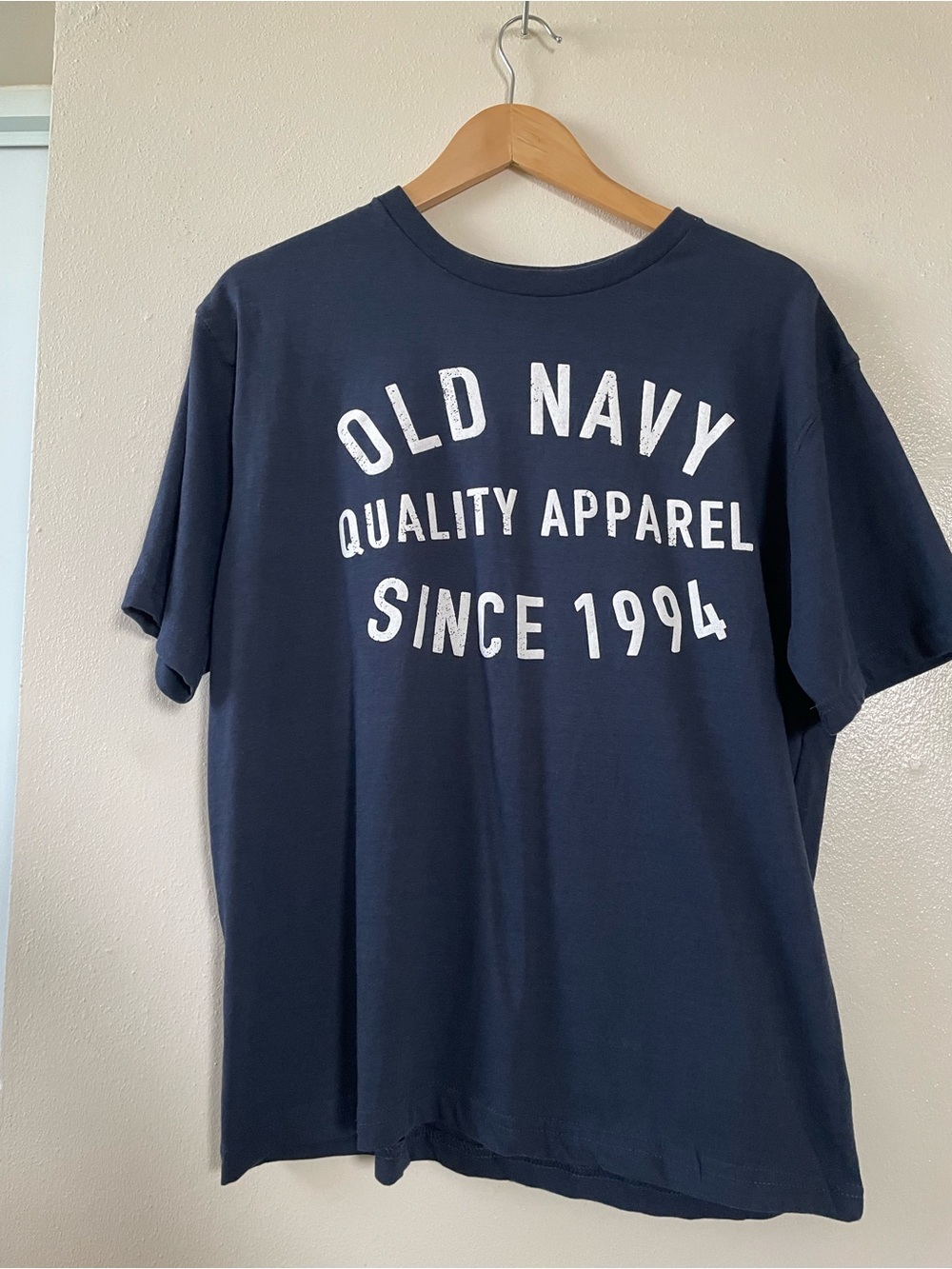 Old Navy Navy Short-Sleeve Graphic Tee with White Print